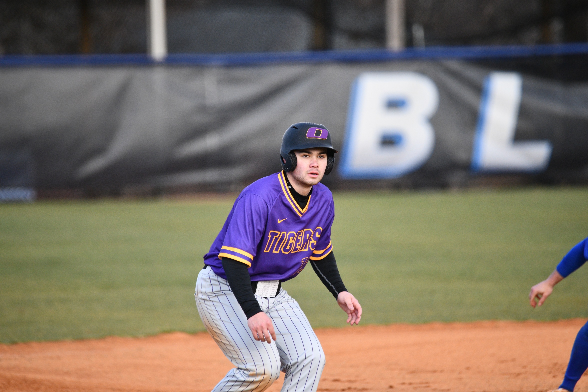 ONU LOSES TWICE AT TAYLOR