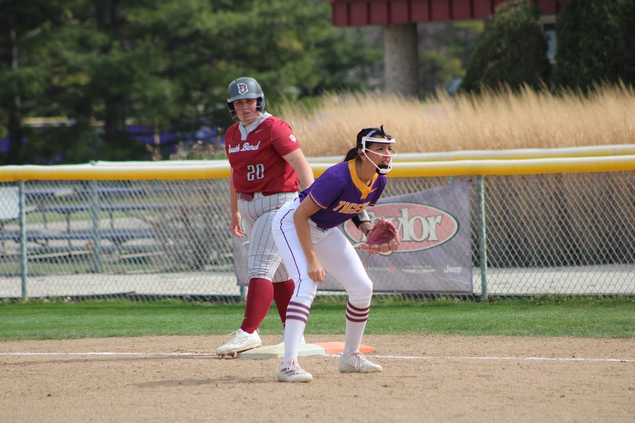 TIGERS SWEEP ST. AMBROSE BEHIND STRONG PITCHING AND EARLY OFFENSE