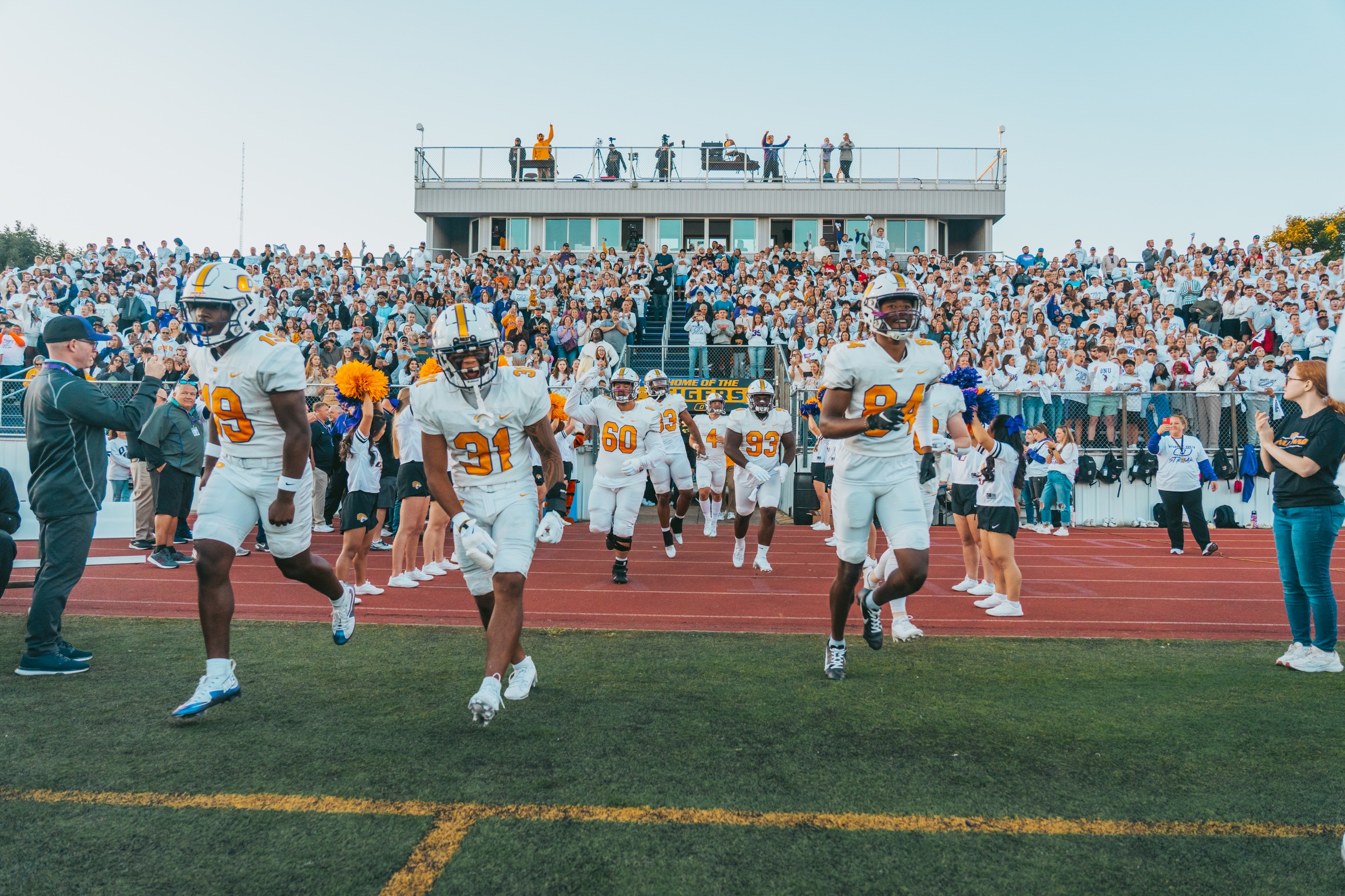 WEEK 1 PREVIEW: WHITE OUT AT WARD FOR HOME OPENER