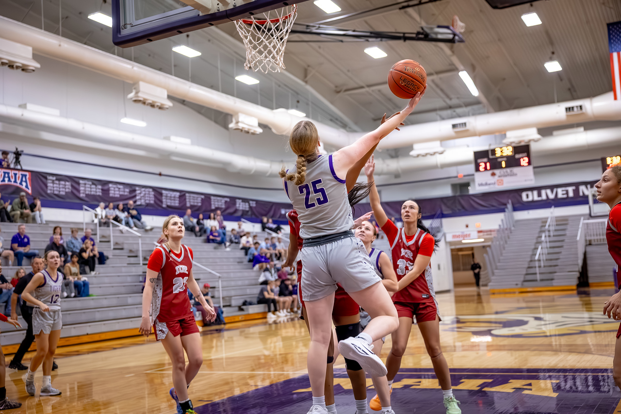 FLAGG'S 23 POINTS LEAD TIGERS TO ROAD WIN AT ARIZONA CHRISTIAN