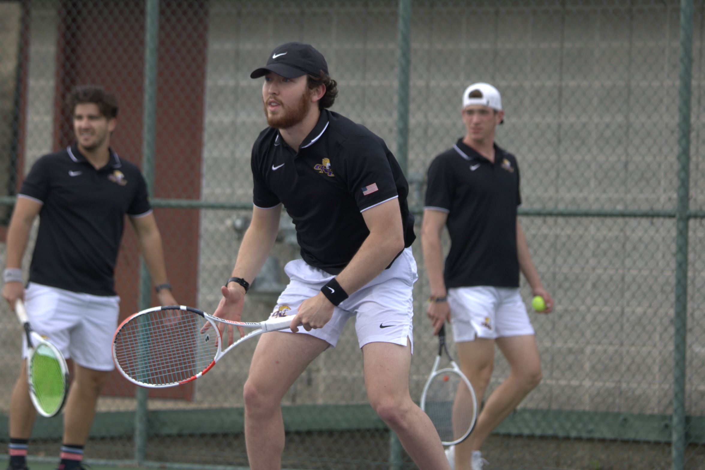 HAWS, SALEH SHINE IN SEASON-OPENING WARHAWK INVITATIONAL