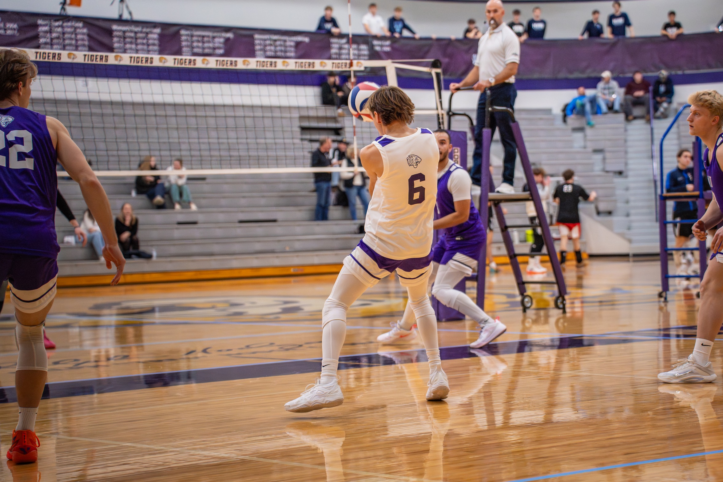 TIGERS DOMINATE IN STRAIGHT-SET SWEEP OVER CALUMET
